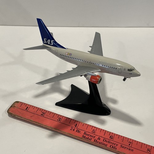 1:200 Herpa SAS Scandinavian Airlines Boeing 737 600 Detailed Wings Rare Set - Picture 7 of 17