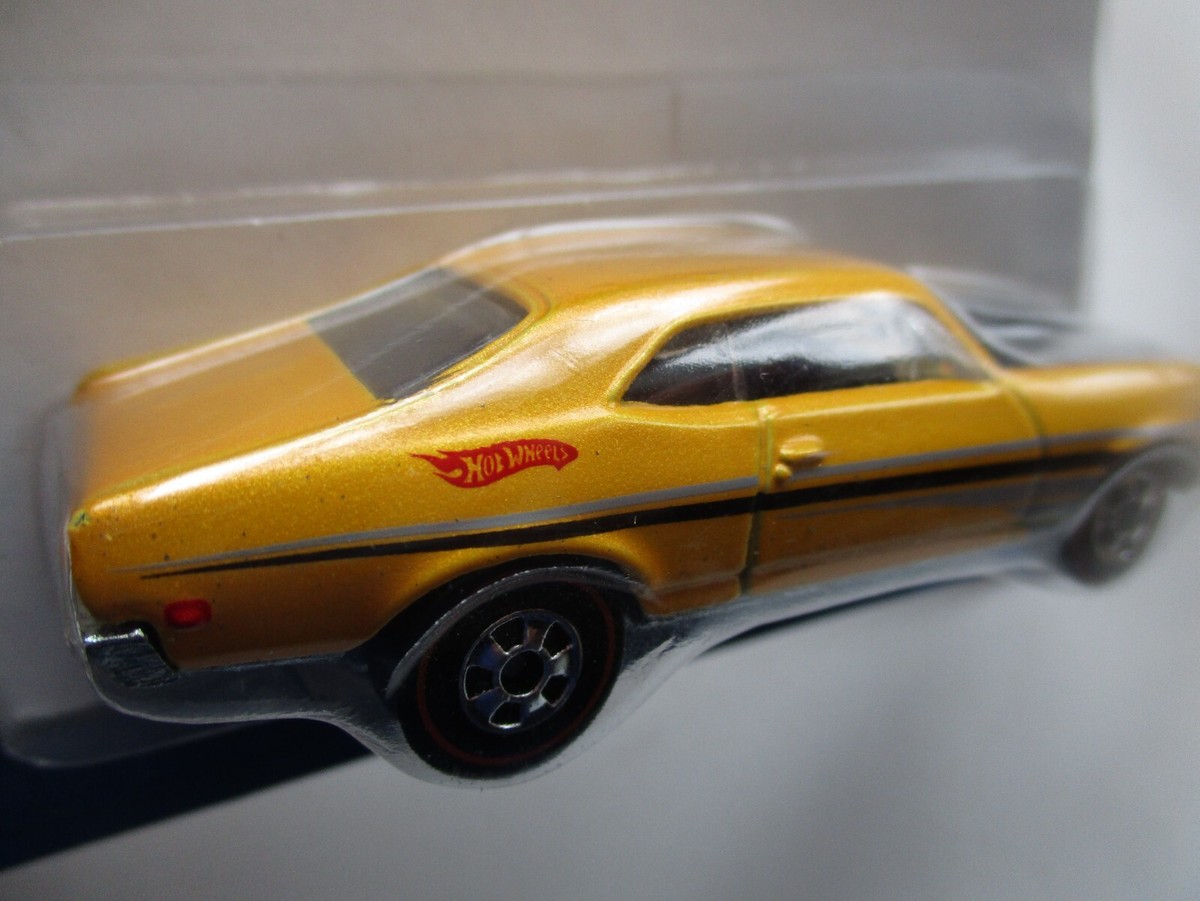 ホットウィール 68シェビーノバ 台紙左側、プラスチック主に左側劣化 Amazon | MATTEL HOTWHEELS 1：64 retro entertainment BEVERLY