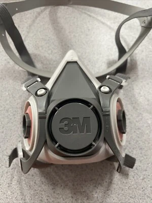 Brand New 3M Reusable Respirator- Half Facepiece Size Small- 6100/07024 (MN)