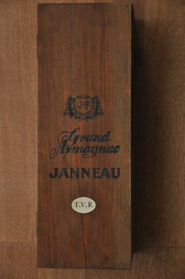Armagnac Grande Fine JANNEAU TRES VIEILLE RESERVE