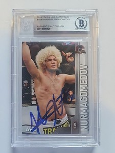 Gant UFC Signé Khabib Nurmagomedov - Certifié Beckett BAS - Dédicacé THE EAGLE