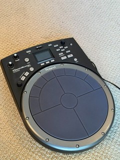 Roland HandSonic HPD 20 Controller digitale per percussioni manuali