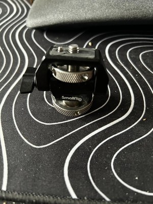 Smallrig 2905B Kameramonitorhalterung mit Blitzschuh