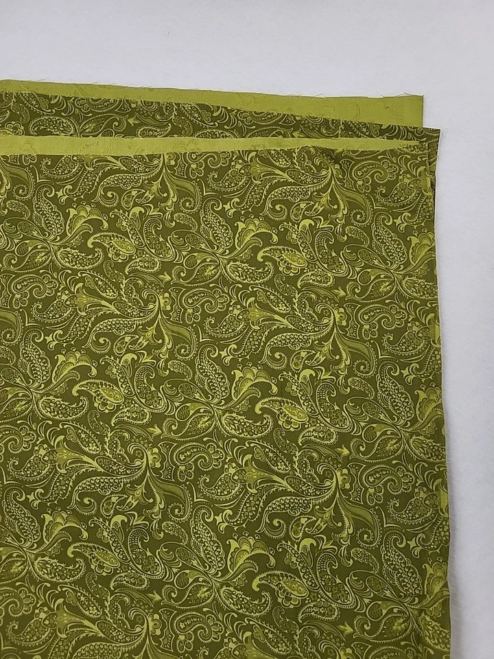 Fabulous Connecting Threads Green Cotton Fabric 100x52" 2.7 yards - Image 3 of 4