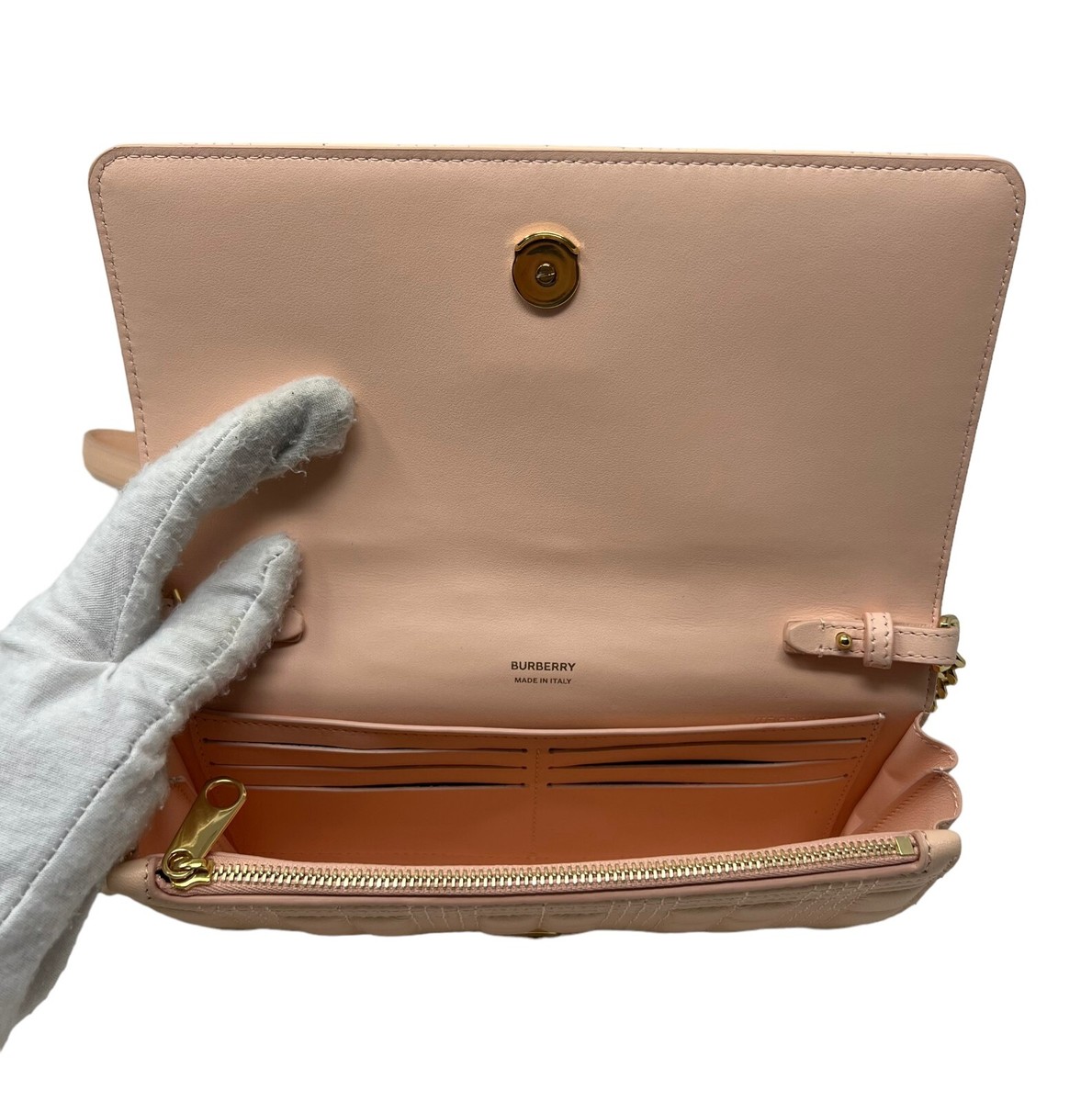 Burberry正規品/関税送料込み TB chain wallet bag Authentic Burberry TB Lambskin Quilted Lola Wallet On Chain