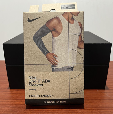 Nike Dri-FIT ADV AeroSwift Running Sleeves Black/Grey Size L/XL