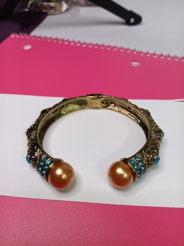 Heidi Daus Lavish Layers Gold Pearl Cap Bracelet Amethyst Multicolor Crystals - Picture 6 of 7