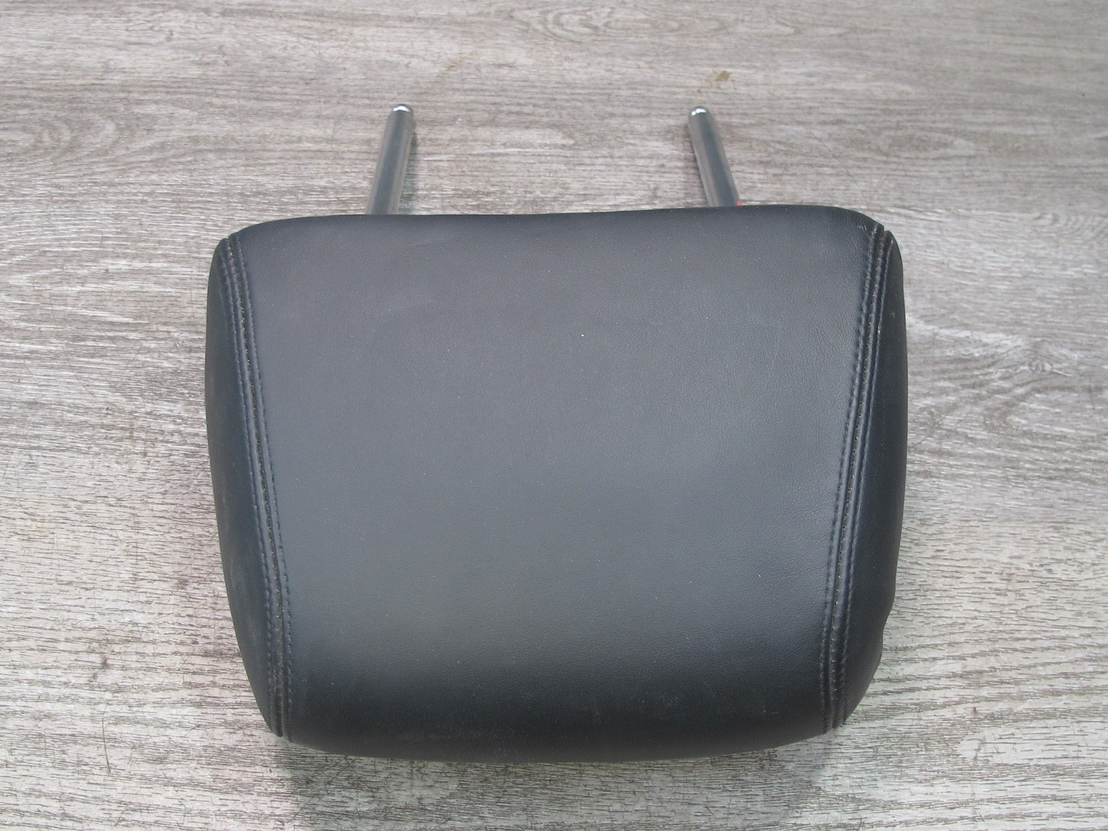 2006-2012 BENTLEY CONTINENTAL FLYING SPUR FRONT SEAT LEATHER HEADREST SET OF 2