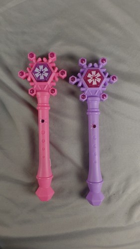 Lot of 2 LED Light Up Snowflake Princess 12" Wands Sound Frozen Elsa-Style *READ