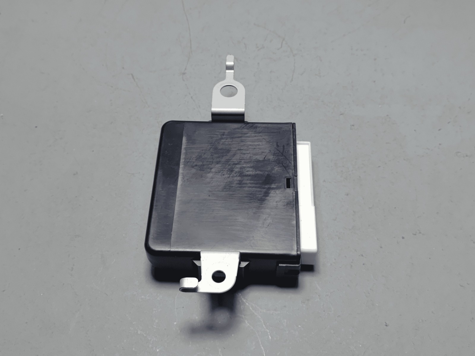 TOYOTA RAV4 2019-2024 POWER LIFTGATE MULTIPLEX COMPUTER CONTROL MODULE OEM