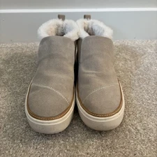 Women’s Tom’s Gray Suede Fur Lined Booties Size 7.5