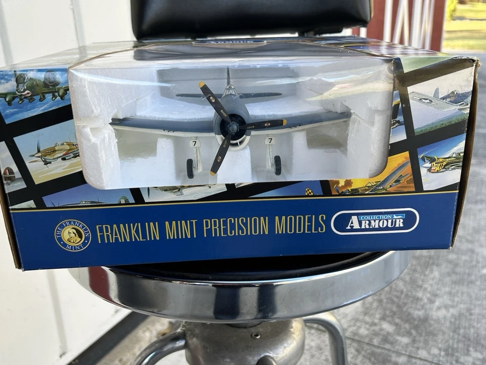 Franklin Mint 1/18 F6F3 Hellcat USN Cat O Nines NIB - Image 3 of 4