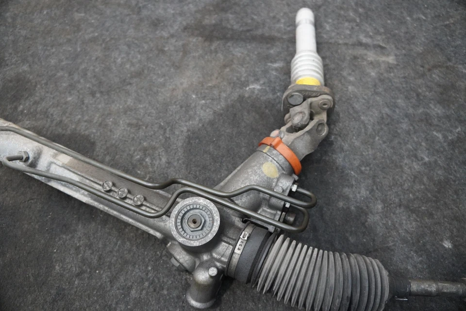 Portaequipajes de dirección y piñón 99734701106 OEM Porsche Cayman Boxster 987 2005-2008 Foto 4 de 4