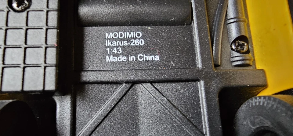 Ikarus 260 Stadtbus DDR weizengelb Maßstab 1:43 Neuware - Bild 4 von 4