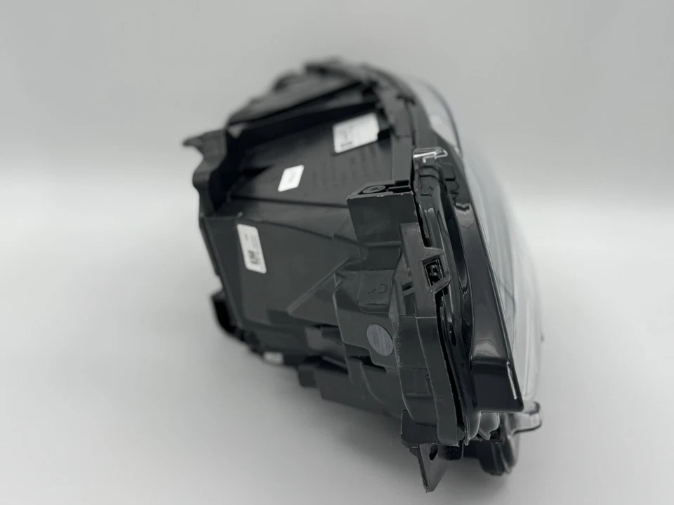 2018-2021 Volvo S90 V90 Left Driver Side LED 31655277 OEM Headlight Parts - Image 4 of 4