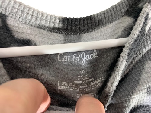 Cat & Jack Boys Gray & Black Camo Grid Pattern Long Sleeve Thermal Shirt size 10 - Picture 5 of 9