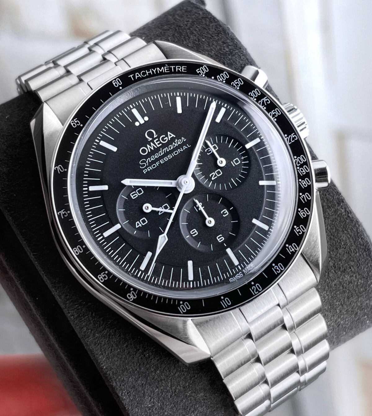 OMEGA Speedmaster купить в Америке, лот 