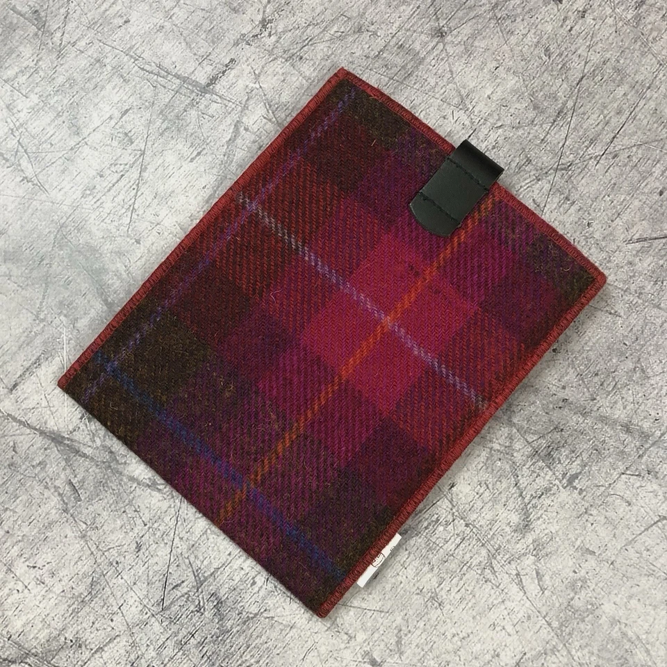 Harris Tweed Bertie Girl Centenary Label Plaid Multicolour Apple IPad MINI Case - Image 3 of 4