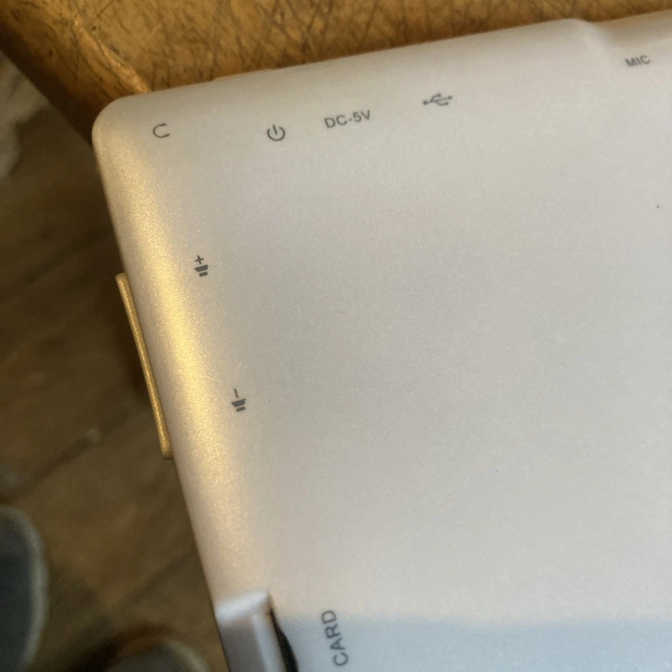 Android Tablet 7” L701 - Image 4 of 4