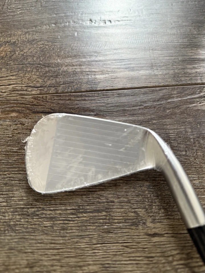 2025 Mizuno Pro S-3 4-Iron DG X100 XStiff-Flex LH MINT In Wrapping - Image 2 of 4