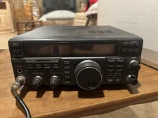 Yaesu FT-840 HF Amateur Radio Transceiver - Black