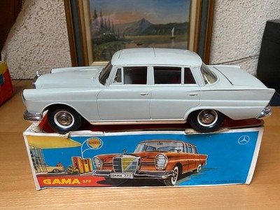 Mercedes 220 S FRICTION RANGE, SCALE 1/15-36 CM, IDEM PAYA RICO JOUSTRA