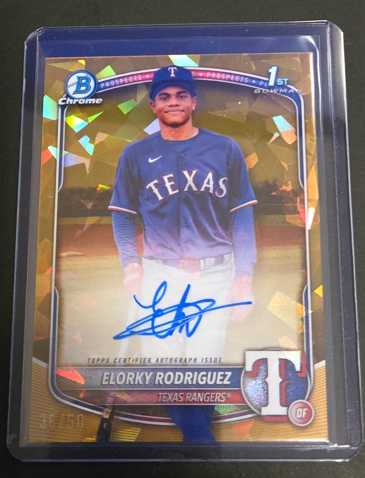 2025 Bowman Chrome 1st Elorky Rodriguez GOLD Shimmer Refractor Auto /50 Rangers