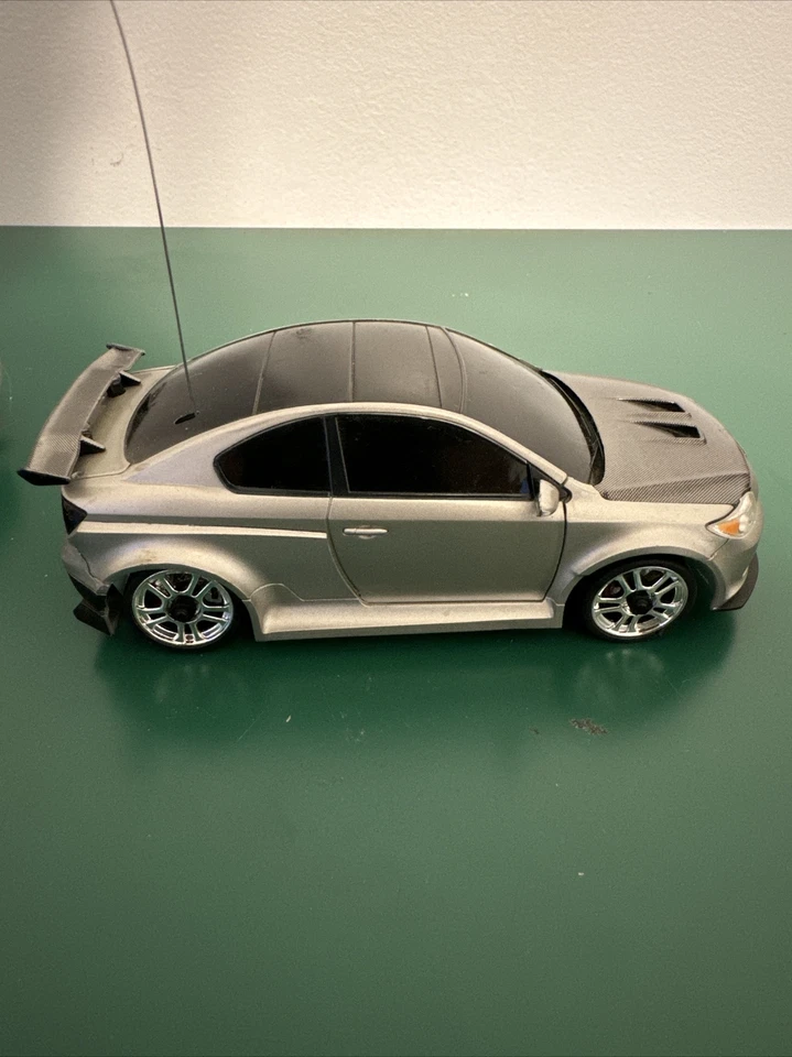 XMODS Nissan Skyline scion RC With Transmitter - Image 3 of 4