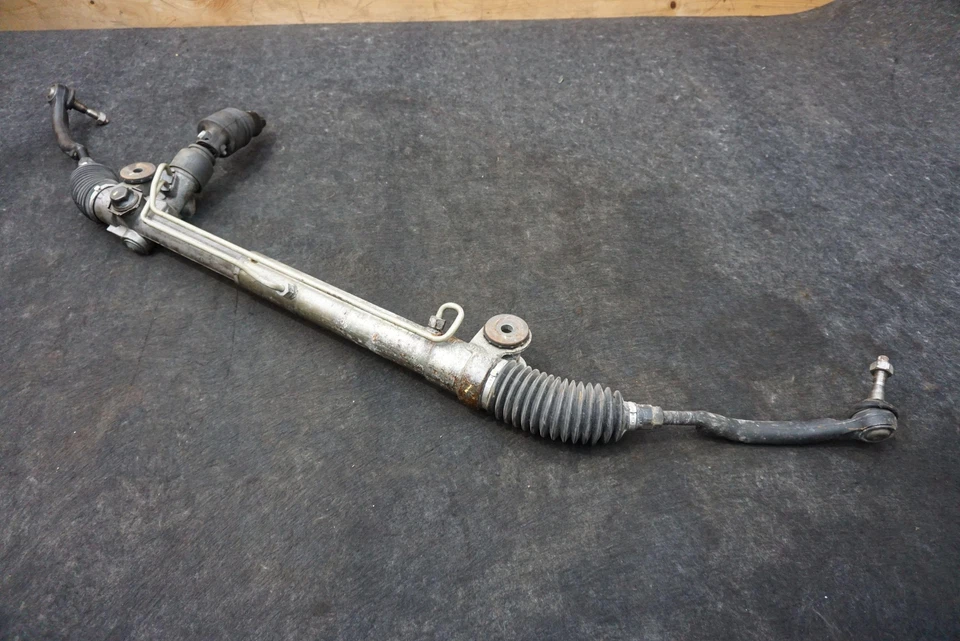 Power Steering Rack & Pinion Assembly OEM 88965488 Chevrolet SSR 2003-06 - Image 4 of 4