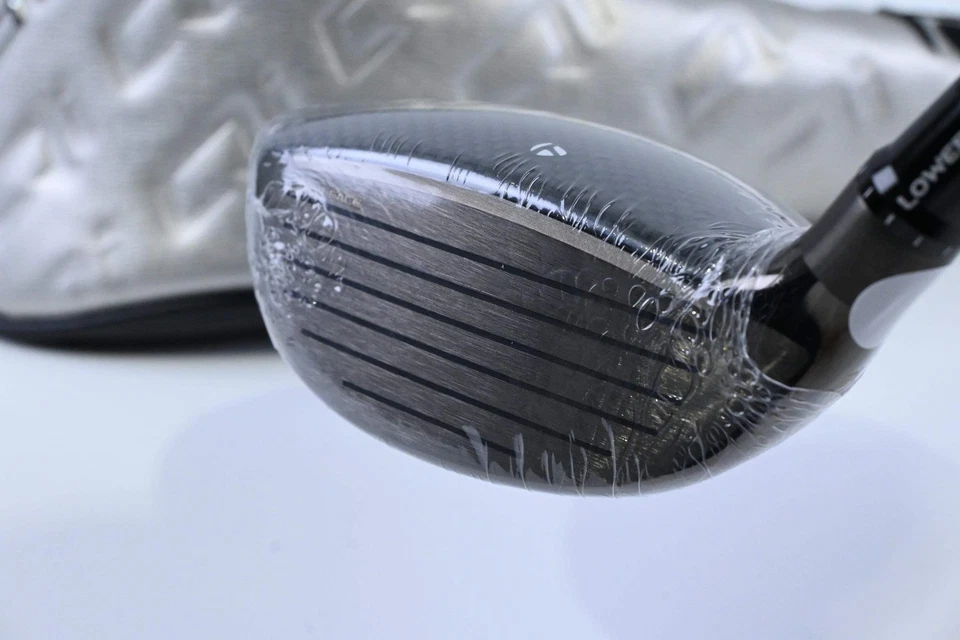 Taylormade Qi35 Tour #5 Wood / 18 Degree / X-Flex Kai'li White 70 Shaft - Image 4 of 4