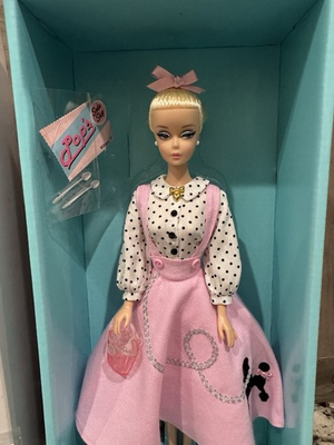 #ad 2015 SODA SHOP WILLOWS WI GOLD LABEL BARBIE DOLL FAN CLUB EXCLUSIVE $290.00