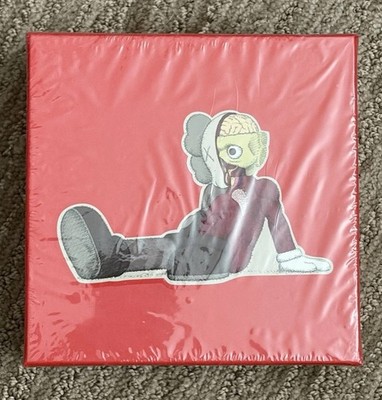 NIB KAWS Tokyo First Puzzle 100 Pieces Resting Place 2021 Japan Limited Sealed