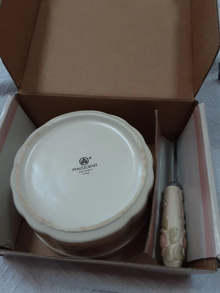 Conjunto de servidor TEA ROSE com molhos de espátula queijo salsa espalhado 2 1/2" de profundidade - Imagem 4 de 4