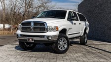 2005 Dodge Ram 2500 4dr Quad Cab 140.5" WB 4WD SLT
