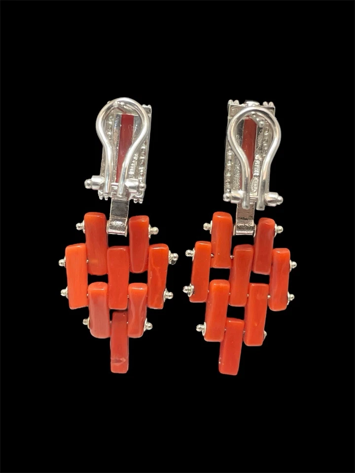 Orecchini pendenti in corallo rosso naturale e argento - Immagine 3 di 4