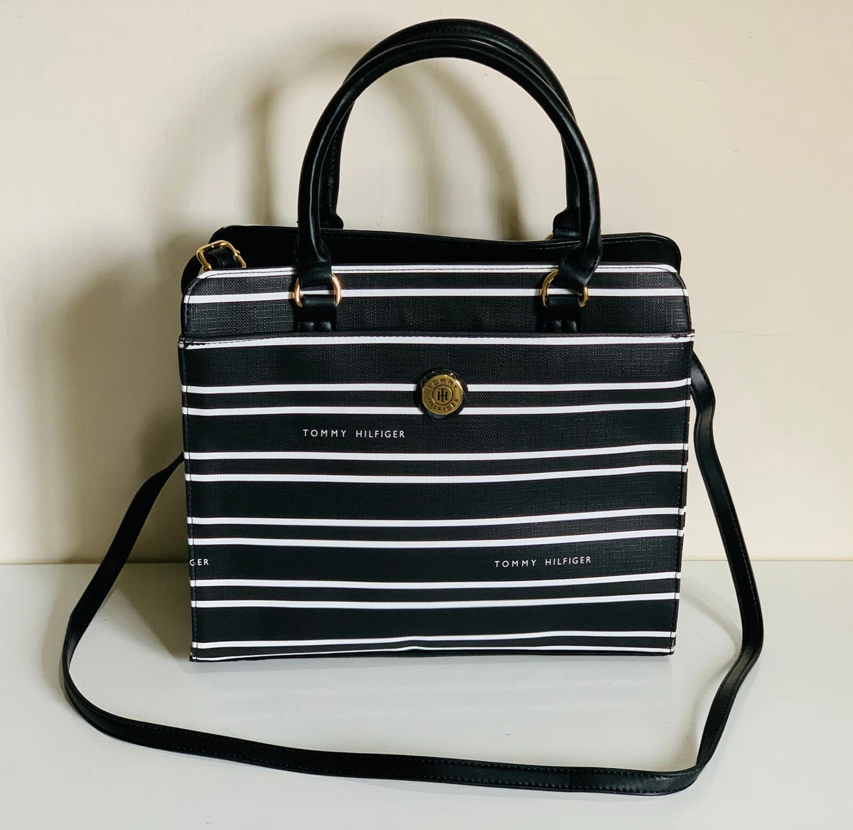 Satchel bag deals tommy hilfiger