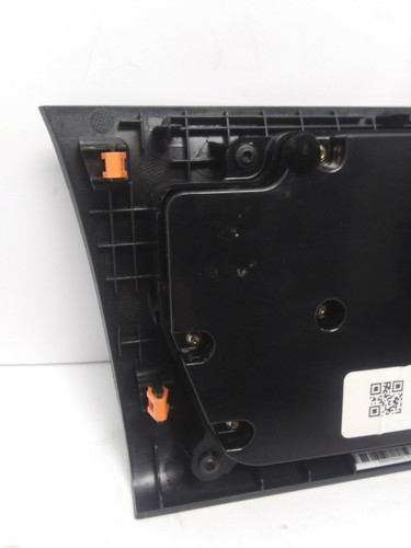 2017-2020 Chrysler 300 Center Stack Radio / Temperature Controls OEM 68293628AD - Picture 7 of 7