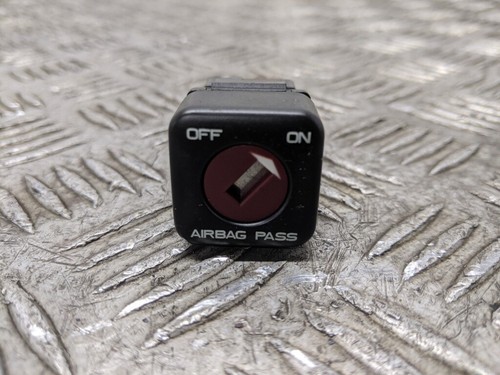 Passenger airbag on off switch