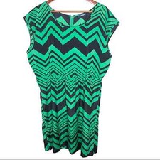 Eloquii plus size green black chevron zigzag dress lightweight short sleeve 18W