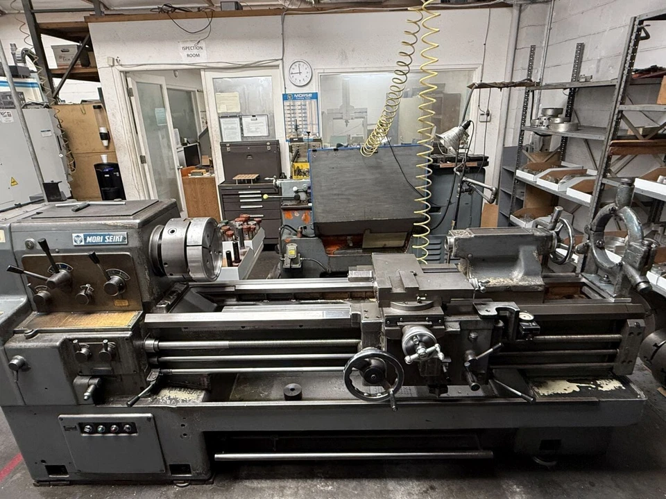 Torno motor Mori Seiki MR-1500 20" X 60" Foto 3 de 4