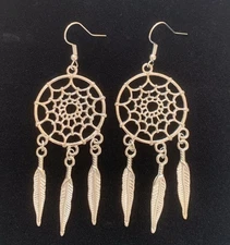 Silver coloured dangle earrings, Dream Catcher, Pagan, Witch