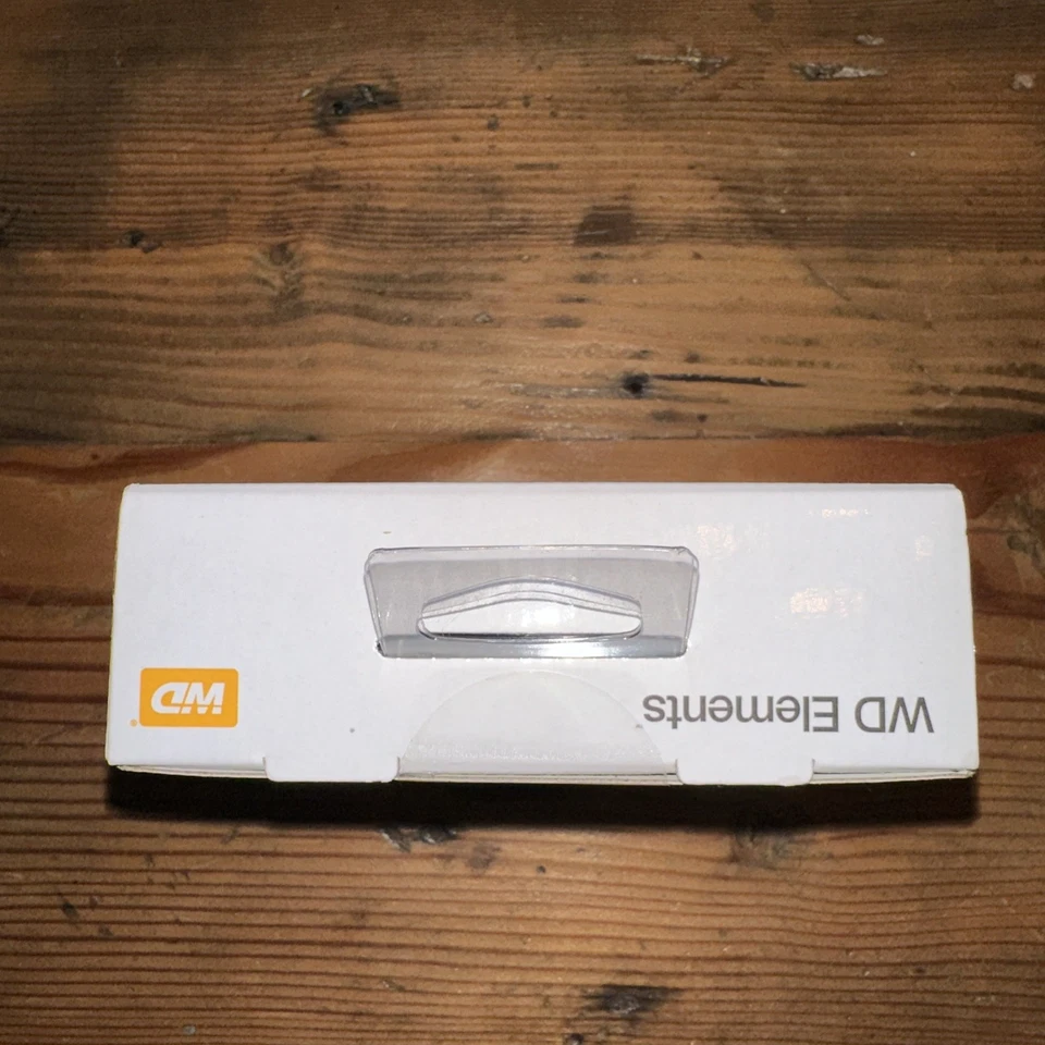 Western Digital WDBUZG0010BBK-WESN 1 TB Portable External Hard Disk - Black - Image 3 of 4