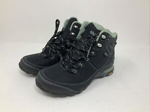 Ahnu Women’s Hiking Boot Size 7 Black