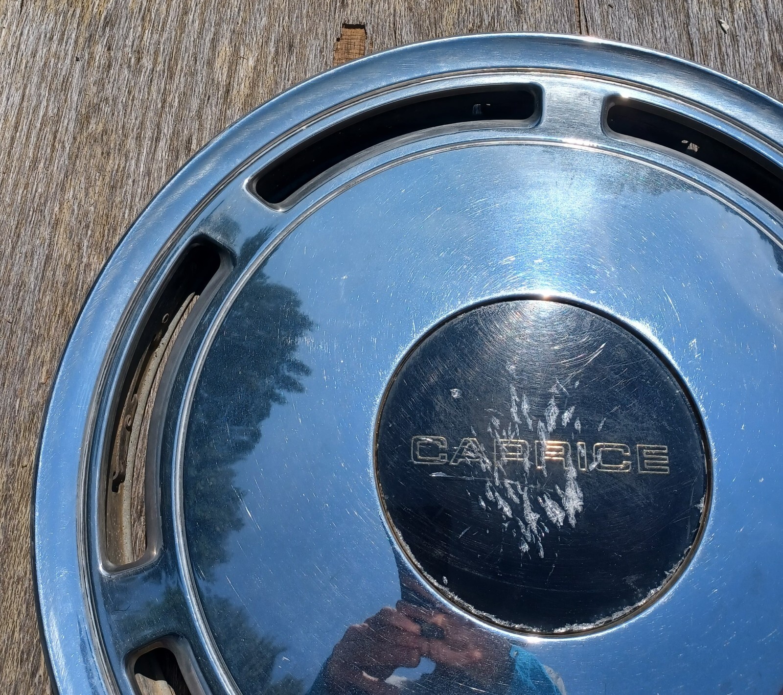 Chevrolet Caprice hubcap 19861996 fits 15 inch wheels 12522925, 3168A