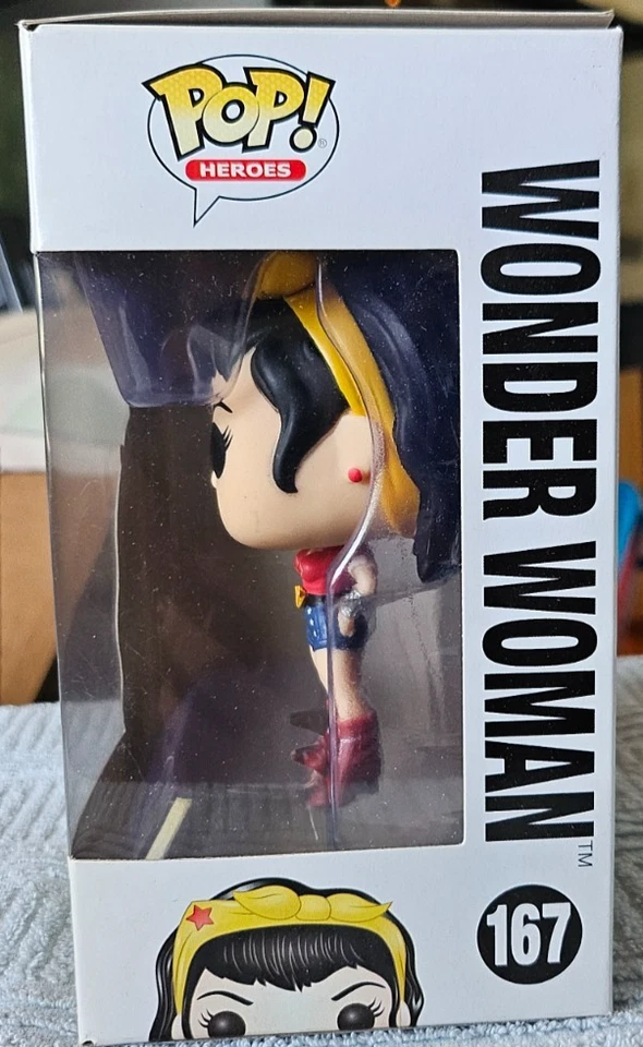 JUEGO DE 4 - Funko Pop DC Bombshells Wonder Woman y otros # 167 #168 #221 #223 Foto 2 de 4