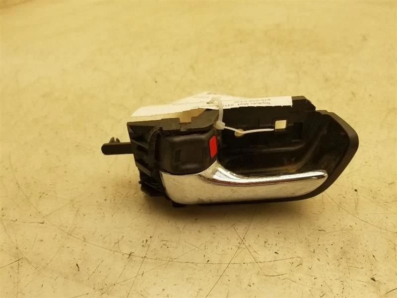 Toyota Prius 2004 lado del conductor montaje de manija de puerta interior delantera Foto 3 de 4