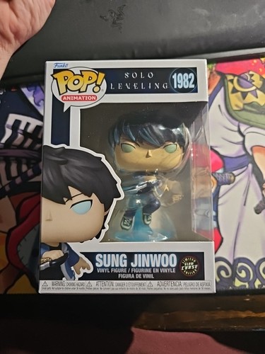 Funko Pop! Solo Leveling: Sung Jinwoo GITD CHASE 1982 IN HAND