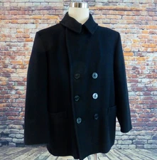 NAVY BLUE WOOL PEACOAT SZ 42-44. LATE 60'S. UNION MADE.