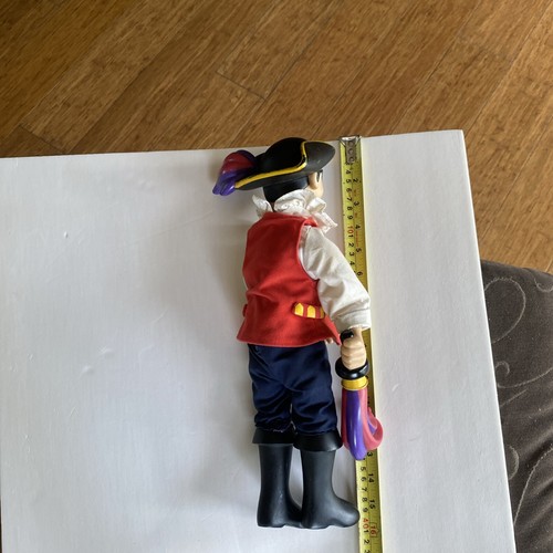 The Wiggles 2003 Captain Feathersword Speak N Sing 15" Talking Singing Doll Toy - Picture 11 of 12