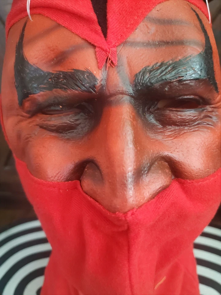 Mario Chiodo Studios 2005 Red Devil Ninja Halloween Hood Mask Warrior New Adult - Image 3 of 4